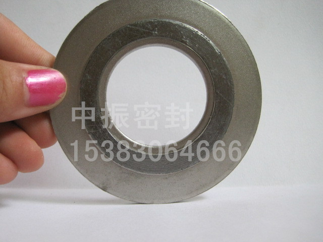 �Ϸ��н���ʯī�p�@�|Ƭ������ʯī��(n��i)��h(hu��n)�p�@�|